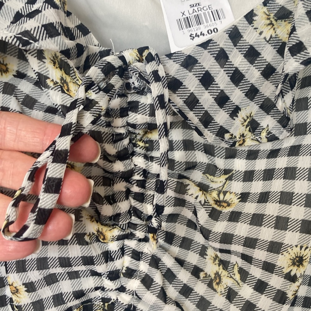 rewind dress check flower print cut out in back w ruffle XL jrs - Picture 9 of 17